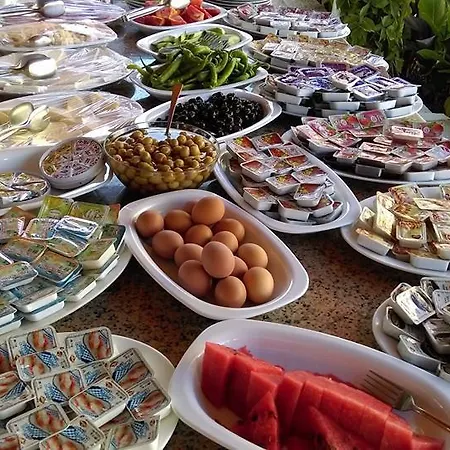 Oda ve Kahvaltı Anil *